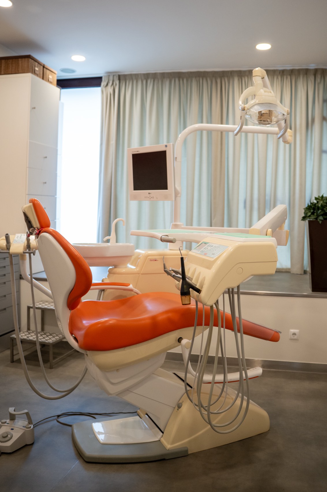 Dentes Fixos em 4h, Clínica Fórum, Porto